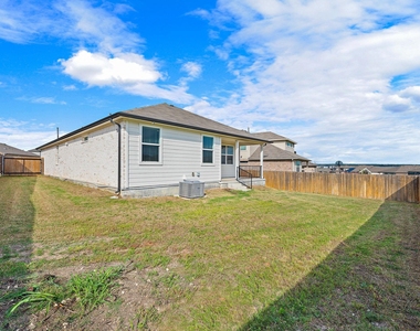 142 Solitude Dr - Photo Thumbnail 37