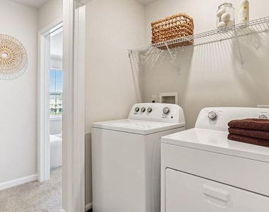 143 Essex Drive - Photo Thumbnail 19