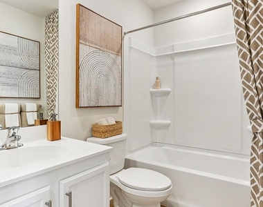 143 Essex Drive - Photo Thumbnail 18