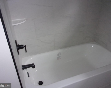 36 Park Avenue - Photo Thumbnail 13