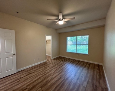8710 Weiser Dr - Photo Thumbnail 12