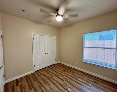 8710 Weiser Dr - Photo Thumbnail 7