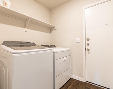 14007 Levy Ln - Photo Thumbnail 23