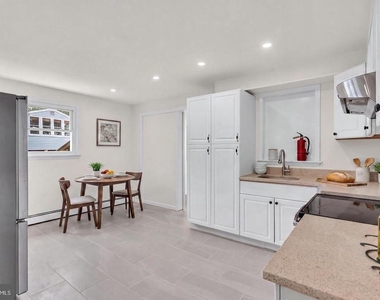 520 W Virginia Road - Photo Thumbnail 5