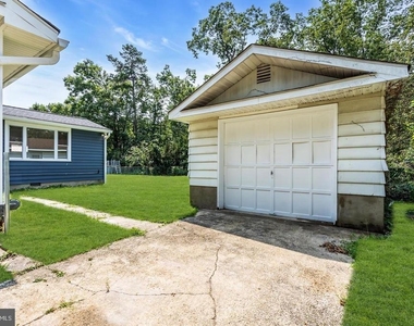 520 W Virginia Road - Photo Thumbnail 20