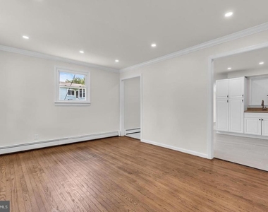 520 W Virginia Road - Photo Thumbnail 8