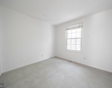 10 Forestview Court - Photo Thumbnail 10