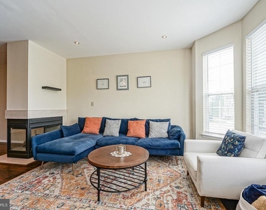 7503 Juniper Lane - Photo Thumbnail 8