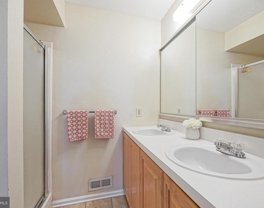 7503 Juniper Lane - Photo Thumbnail 18