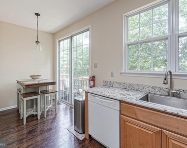 7503 Juniper Lane - Photo Thumbnail 11