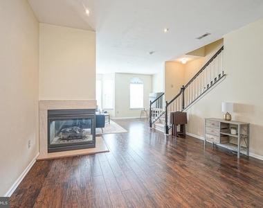7503 Juniper Lane - Photo Thumbnail 4