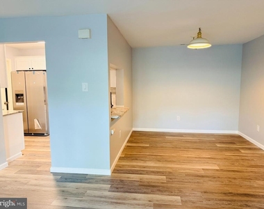 4405 Waterperry Court - Photo Thumbnail 4