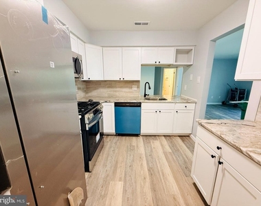 4405 Waterperry Court - Photo Thumbnail 15