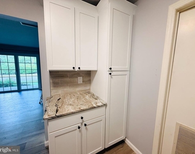 4405 Waterperry Court - Photo Thumbnail 7