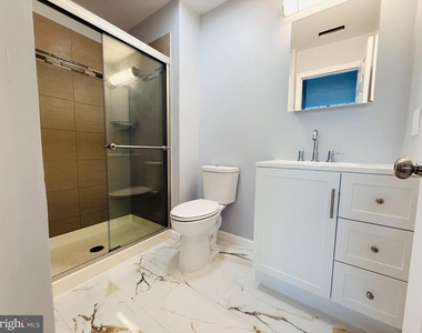 4405 Waterperry Court - Photo Thumbnail 16