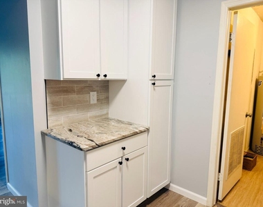 4405 Waterperry Court - Photo Thumbnail 14
