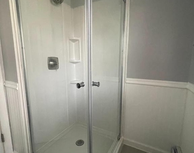 221 County Avenue - Photo Thumbnail 10