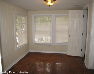 2106 W 7th St - Photo Thumbnail 4