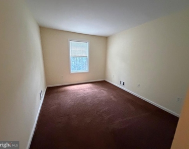 71 Iroquois Drive - Photo Thumbnail 10