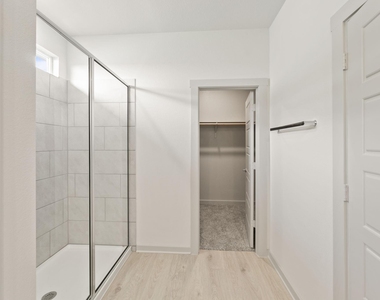 237 Ashford St - Photo Thumbnail 17