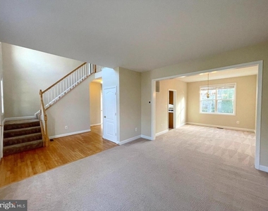 41555 Singletree Drive - Photo Thumbnail 2