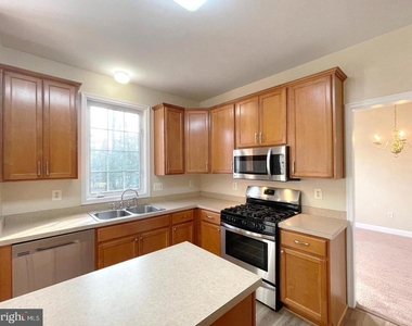 41555 Singletree Drive - Photo Thumbnail 12