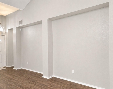 3512 Texas Topaz Dr - Photo Thumbnail 10