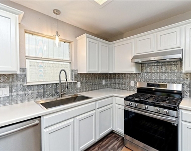 3512 Texas Topaz Dr - Photo Thumbnail 6
