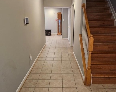 1113 Ring Bill Loop - Photo Thumbnail 9