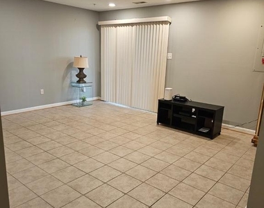 1113 Ring Bill Loop - Photo Thumbnail 7
