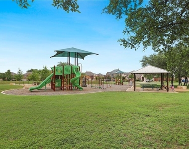 964 Naranjo Dr - Photo Thumbnail 32