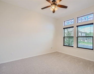 964 Naranjo Dr - Photo Thumbnail 20