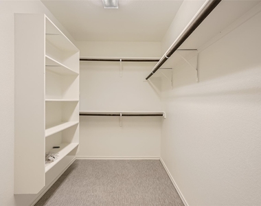 964 Naranjo Dr - Photo Thumbnail 19