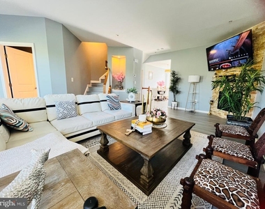 2422 Baileys Pond Road - Photo Thumbnail 11