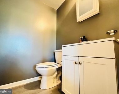 2422 Baileys Pond Road - Photo Thumbnail 7