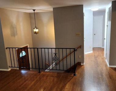 1602 Elson Street - Photo Thumbnail 2