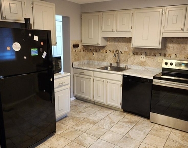 1602 Elson Street - Photo Thumbnail 6