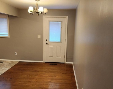 1602 Elson Street - Photo Thumbnail 4