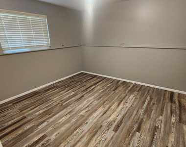 1602 Elson Street - Photo Thumbnail 27