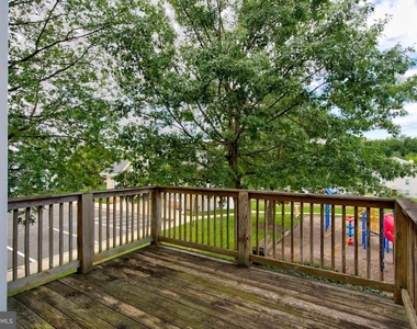 4304 Applegate Lane - Photo Thumbnail 29