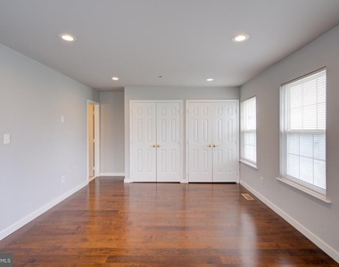 4304 Applegate Lane - Photo Thumbnail 20