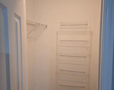 9605 Lake Pointe Court - Photo Thumbnail 16