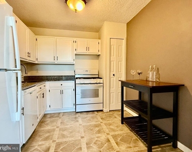 5225 Pooks Hill Road - Photo Thumbnail 1