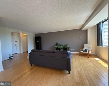 5225 Pooks Hill Road - Photo Thumbnail 19