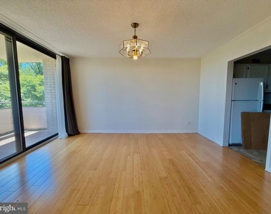 5225 Pooks Hill Road - Photo Thumbnail 16