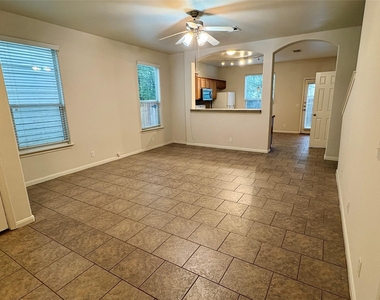 2409 Allred Dr - Photo Thumbnail 7