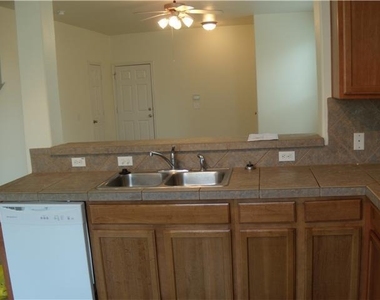 2409 Allred Dr - Photo Thumbnail 5