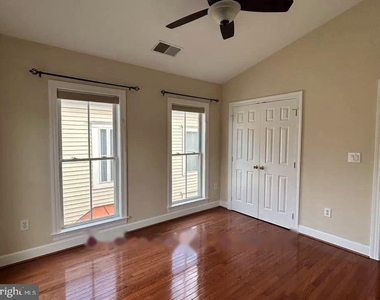 304 Robena Way - Photo Thumbnail 8
