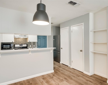 838 N Meadows Dr - Photo Thumbnail 8