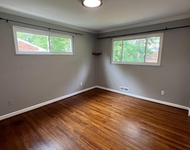 12907 Dean Road - Photo Thumbnail 10